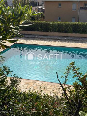 Résidence au calme sur les hauteurs du port de Saint Mandrier