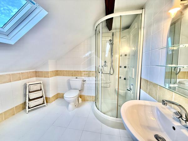 Maison à Fleury Les Aubrais, de 6 pièces, surface 165 m2 au sol