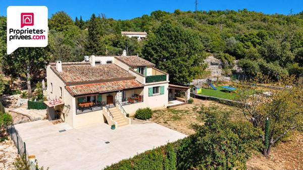 BELLE VILLA TRADITIONNELLE RENOVEE 5 PIECES 164 M2 ET TERRAIN DE 1100 M2