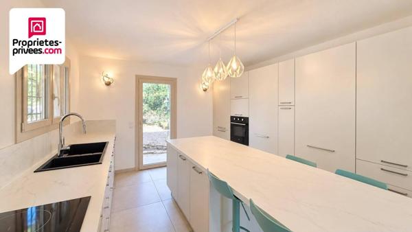 BELLE VILLA TRADITIONNELLE RENOVEE 5 PIECES 164 M2 ET TERRAIN DE 1100 M2