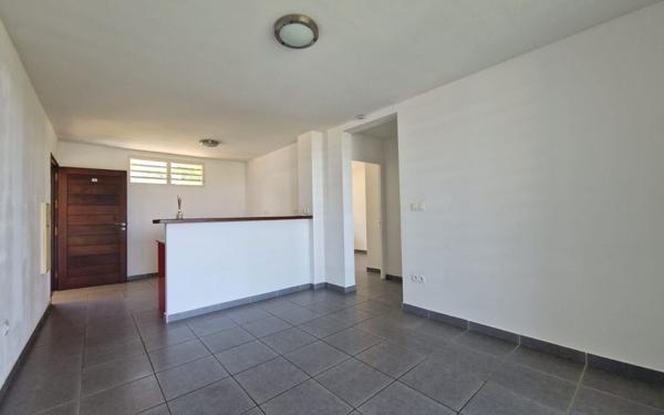 Appartement à louer    3 pièces •  Remire-Montjoly