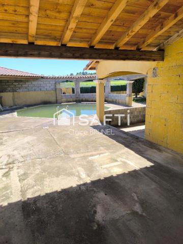 MAISON EN COUR DE CONSTRUCTION