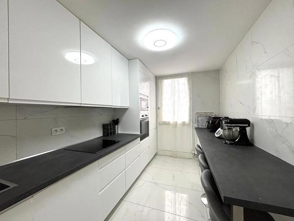 Appartement à louer 5 pièces 106.47m² Grand-Charmont (25200)