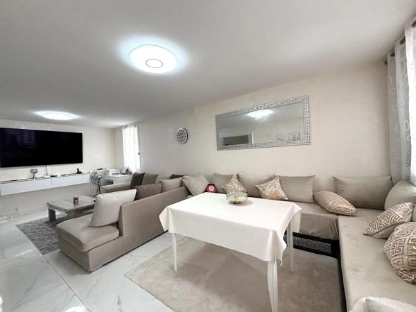 Appartement à louer 5 pièces 106.47m² Grand-Charmont (25200)