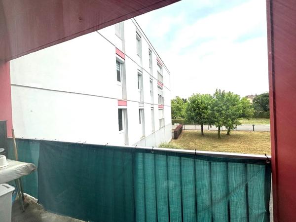 Appartement à louer 5 pièces 106.47m² Grand-Charmont (25200)