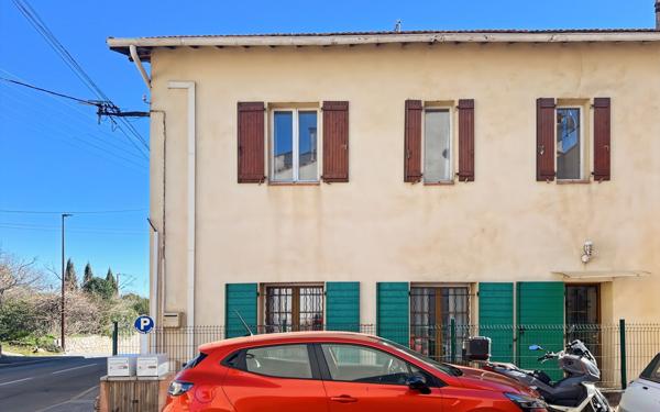 Maison à vendre    9 pièces • 229 m2 Fréjus