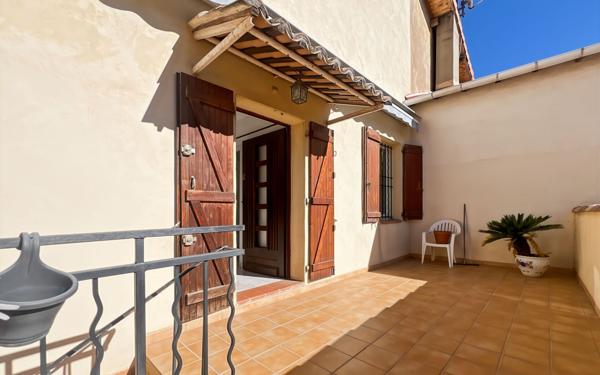 Maison à vendre    9 pièces • 229 m2 Fréjus