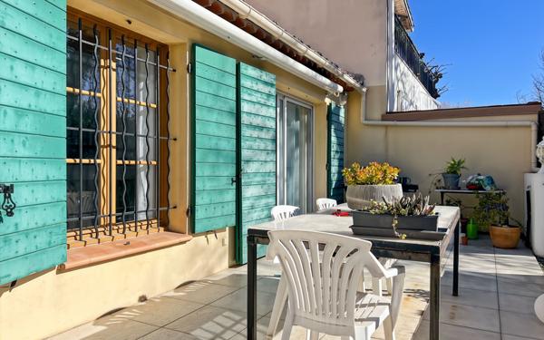 Maison à vendre    9 pièces • 229 m2 Fréjus