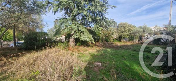 Terrain à vendre  400 m2 ST MAXIMIN LA STE BAUME - 83