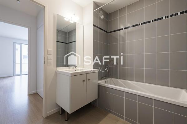 Appartement lumineux avec balcon et parking