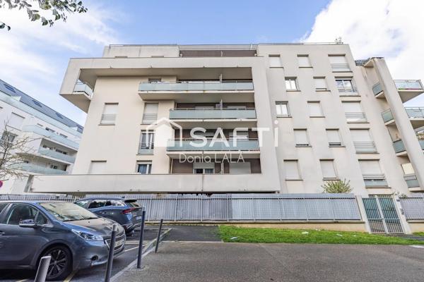 Appartement lumineux avec balcon et parking