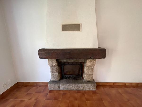 Maison à vendre à Arradon 100 m² avec un beau terrain arboré d'environ 1000 m²