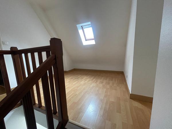 Maison à vendre à Arradon 100 m² avec un beau terrain arboré d'environ 1000 m²