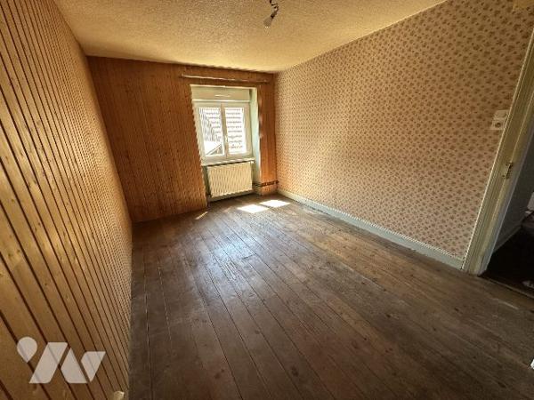 MAISON ANCIENNE AVEC DEPENDANCE