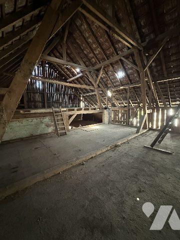 MAISON ANCIENNE AVEC DEPENDANCE