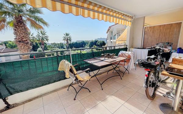 Appartement à vendre    2 pièces • 42,15 m2 Antibes