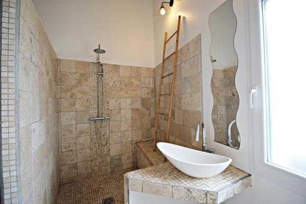 Maison 3 chambres  bureau piscine terrasse Alenya