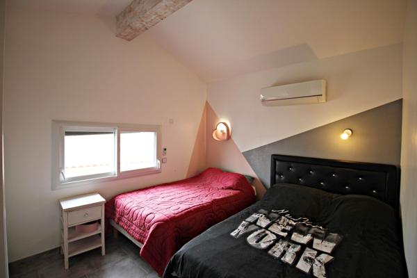 Maison 3 chambres  bureau piscine terrasse Alenya