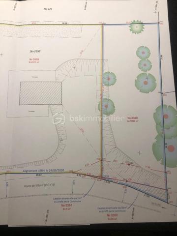 Terrain de 1 085 m²