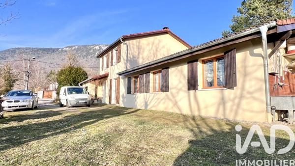 Maison à vendre 5 pièces 165 m² Valserhône