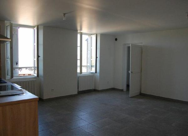 Appartement à louer    3 pièces •  Sancerre