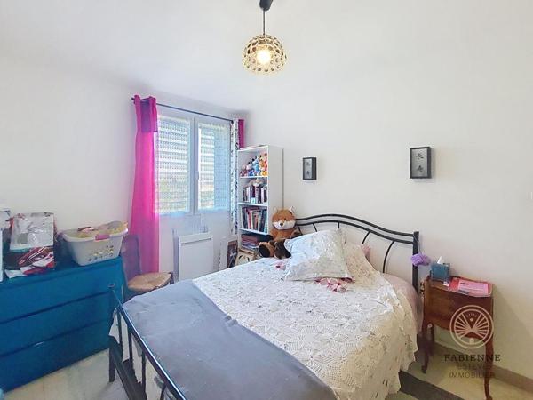 Appartement Châteaurenard 4 pièce(s) 66.32m2 2 chambres cave