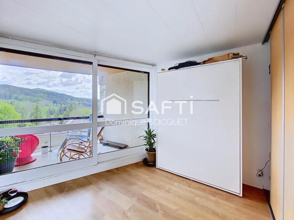 T3, 43 m2, plein sud, au pied des pistes.