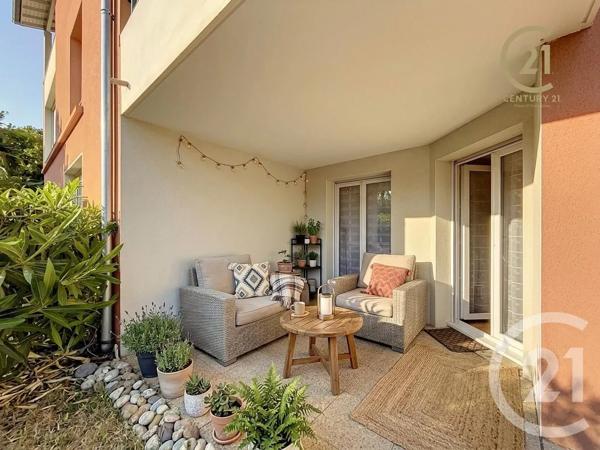 Appartement F3 à vendre  3 pièces - 65,78 m 2   OULLINS  - 69