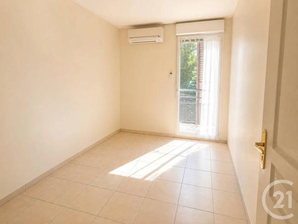 Appartement F3 à vendre  3 pièces - 65,78 m 2   OULLINS  - 69