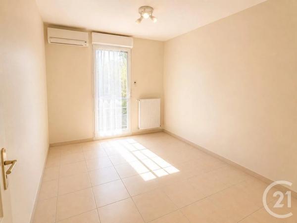 Appartement F3 à vendre  3 pièces - 65,78 m 2   OULLINS  - 69