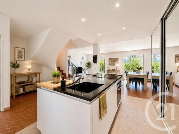 Maison à vendre  4 pièces - 90 m 2   VILLENEUVE LOUBET  - 06