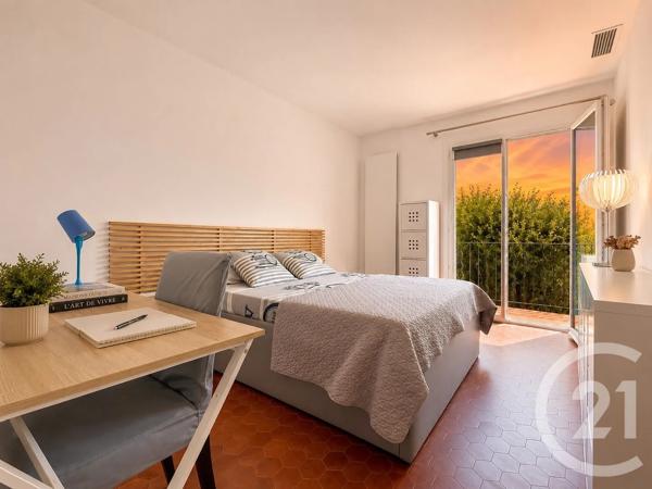Maison à vendre  4 pièces - 90 m 2   VILLENEUVE LOUBET  - 06