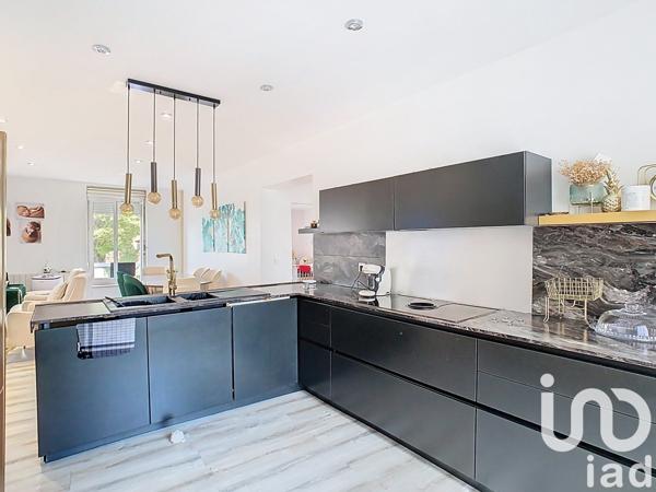 Maison à vendre 4 pièces 147 m² Fère-Champenoise