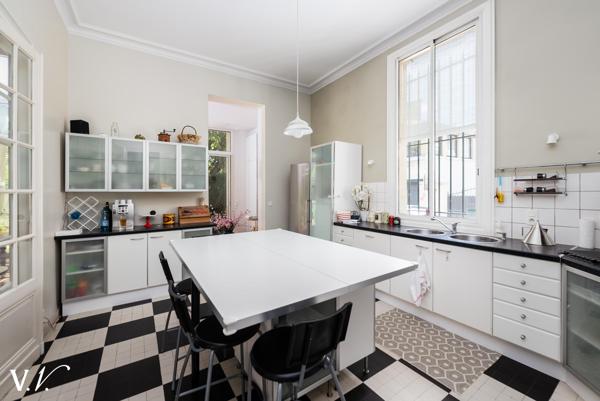 CROIX BLANCHE- MAGNIFIQUE MAISON BOURGEOISE DU XIXe siècle