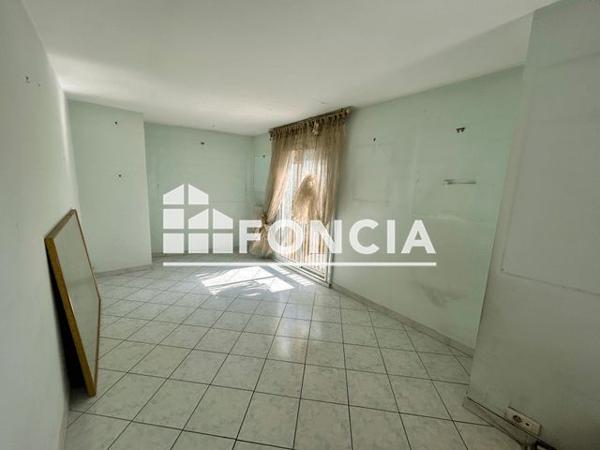 À vendre Appartement 4 pièces 100 m² - Marseille 13009