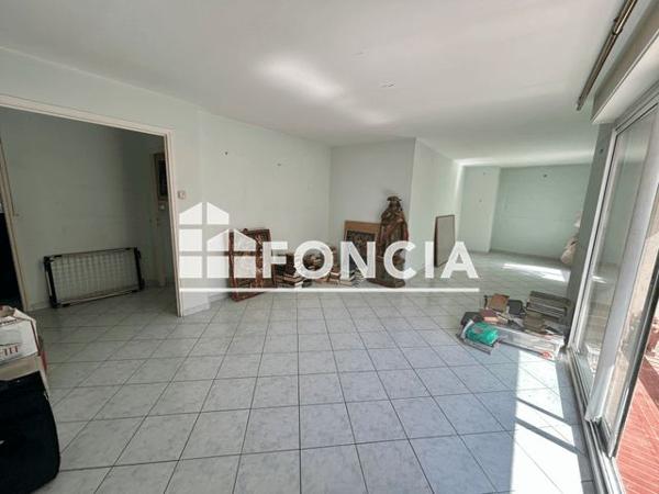 À vendre Appartement 4 pièces 100 m² - Marseille 13009