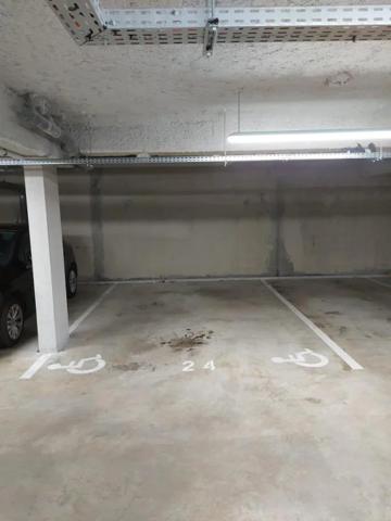 Parking / Box à louer à Bassens (33530)