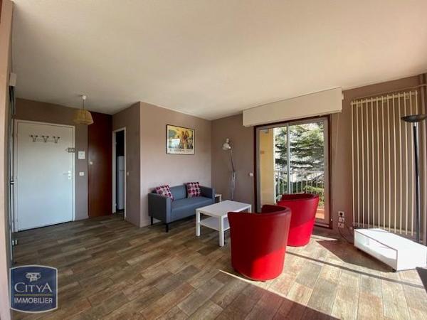 Appartement à louer 1 pièce 32.35m²