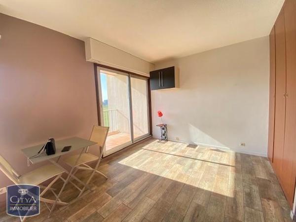 Appartement à louer 1 pièce 32.35m²