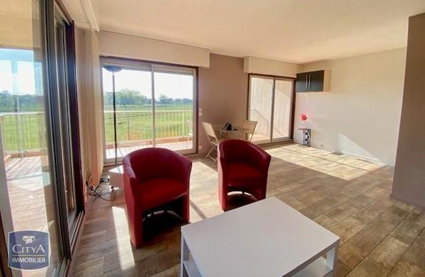 Appartement à louer 1 pièce 32.35m²