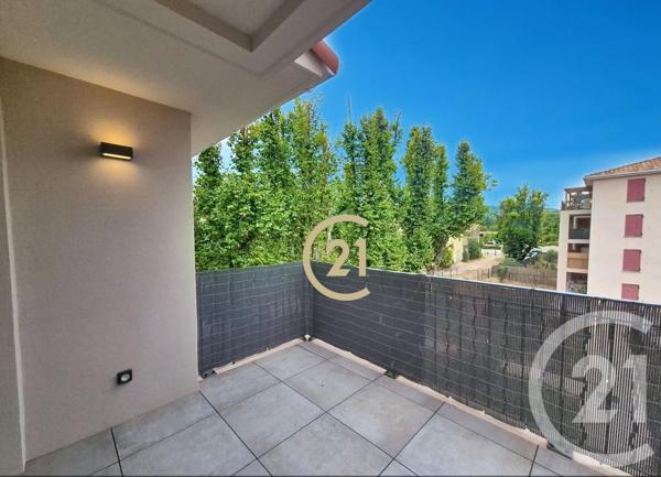 Appartement à vendre  2 pièces - 39,62 m 2   PELISSANNE  - 13
