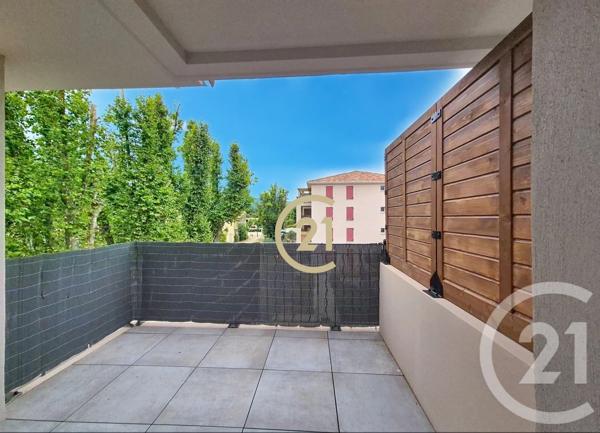 Appartement à vendre  2 pièces - 39,62 m 2   PELISSANNE  - 13