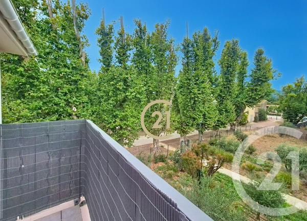 Appartement à vendre  2 pièces - 39,62 m 2   PELISSANNE  - 13