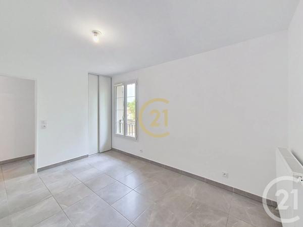 Appartement à vendre  2 pièces - 39,62 m 2   PELISSANNE  - 13