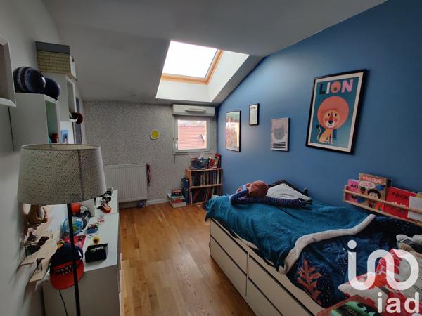 Appartement 5 pièces de 100 m² à Neuilly-sur-Marne (93330)