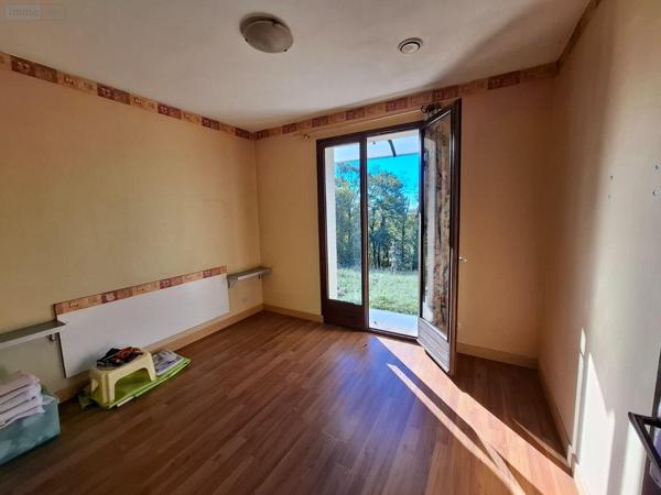 Maison rurale à vendre à Salignac-Eyvigues en Dordogne (24590), ref : 18113/142
