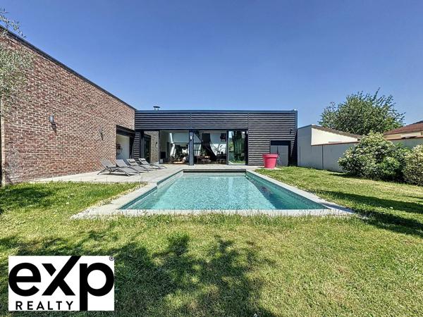 LOFT DE PRESTIGE À VENDRE MANTES-LA-JOLIE • 494m² • PISCINE • VUE COLLÉGIALE-5 chambres • Proche Paris train • 1 150 000 €