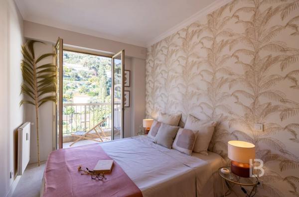 Appartement de 3 pièces au dernier étage avec terrasse et vue mer