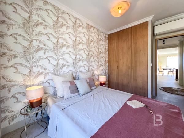 Appartement de 3 pièces au dernier étage avec terrasse et vue mer