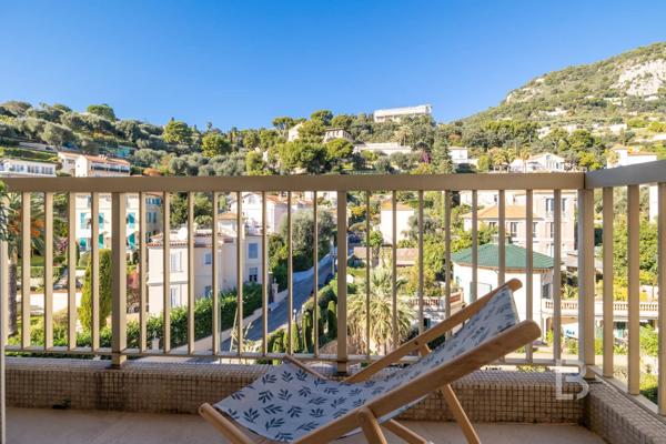 Appartement de 3 pièces au dernier étage avec terrasse et vue mer
